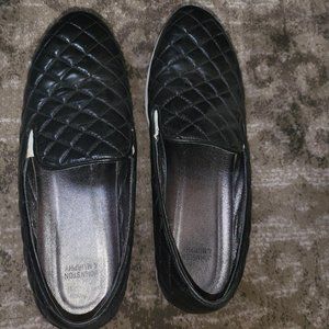 Johnston and Murphy black flats